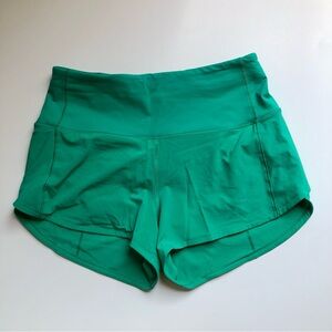 Lululemon Speed Up HR short. 2.5” | Size 4 runs small like size 2